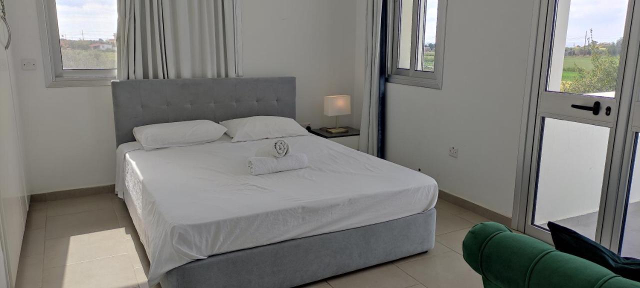 Kiti Village Villa, Cyprus, Salt-Water Pool, 6 Bedrooms, Larnaca Exteriér fotografie