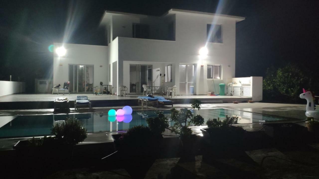 Kiti Village Villa, Cyprus, Salt-Water Pool, 6 Bedrooms, Larnaca Exteriér fotografie